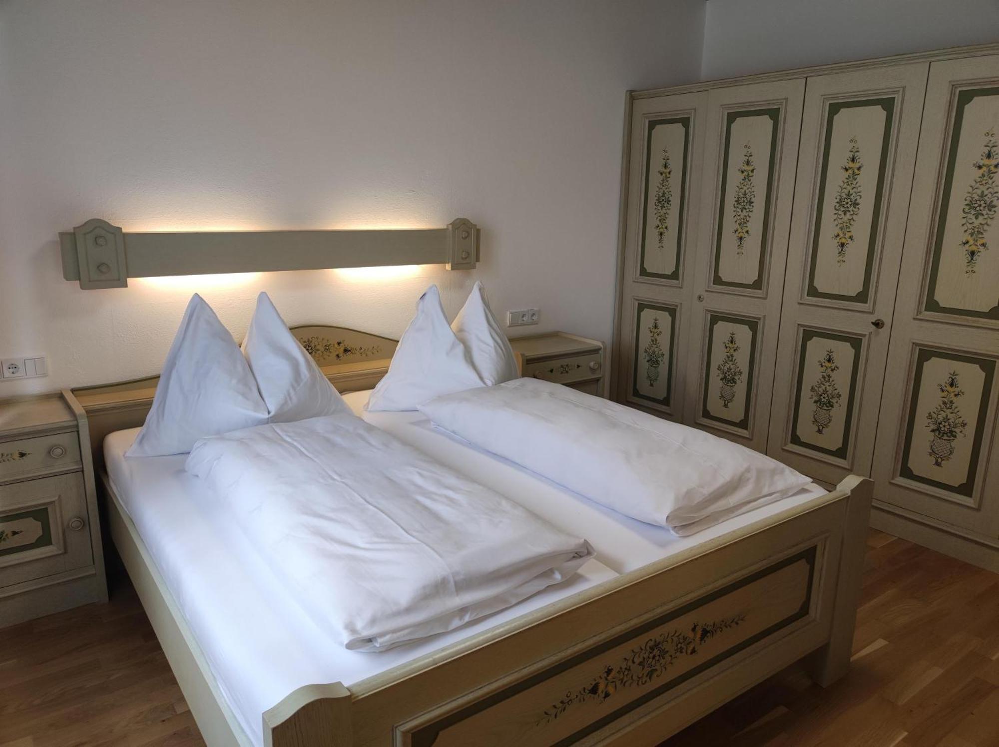 Amadee Appartements Бад Кляйнкирххайм Экстерьер фото