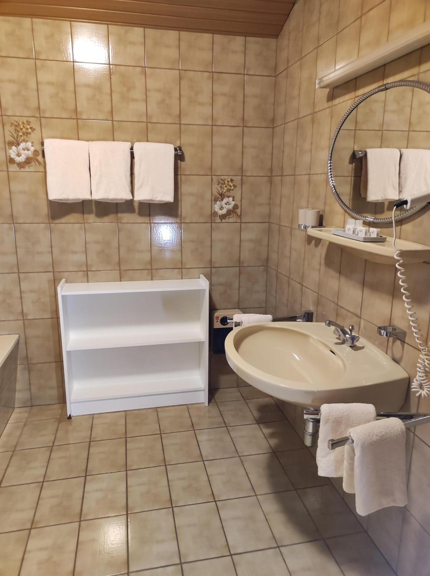 Amadee Appartements Бад Кляйнкирххайм Экстерьер фото